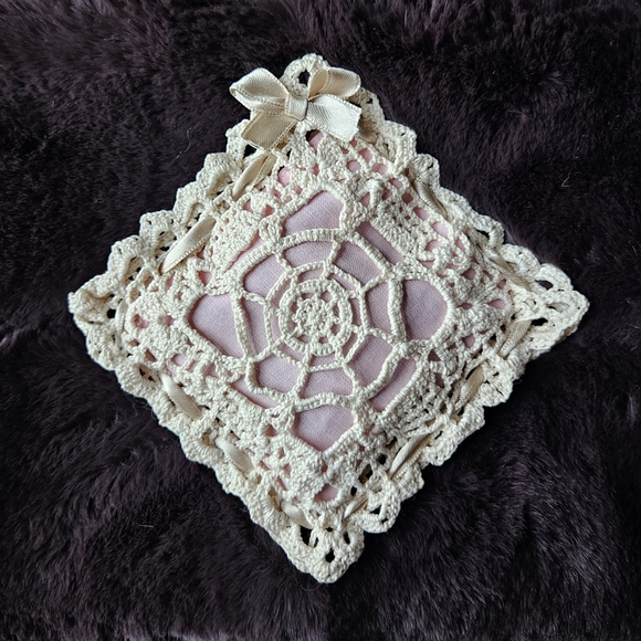 Lavender sachet - Picture 1 of 2